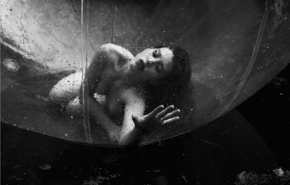 Claudia Legge Underwater Photography 7261 | MOMENTS Journal