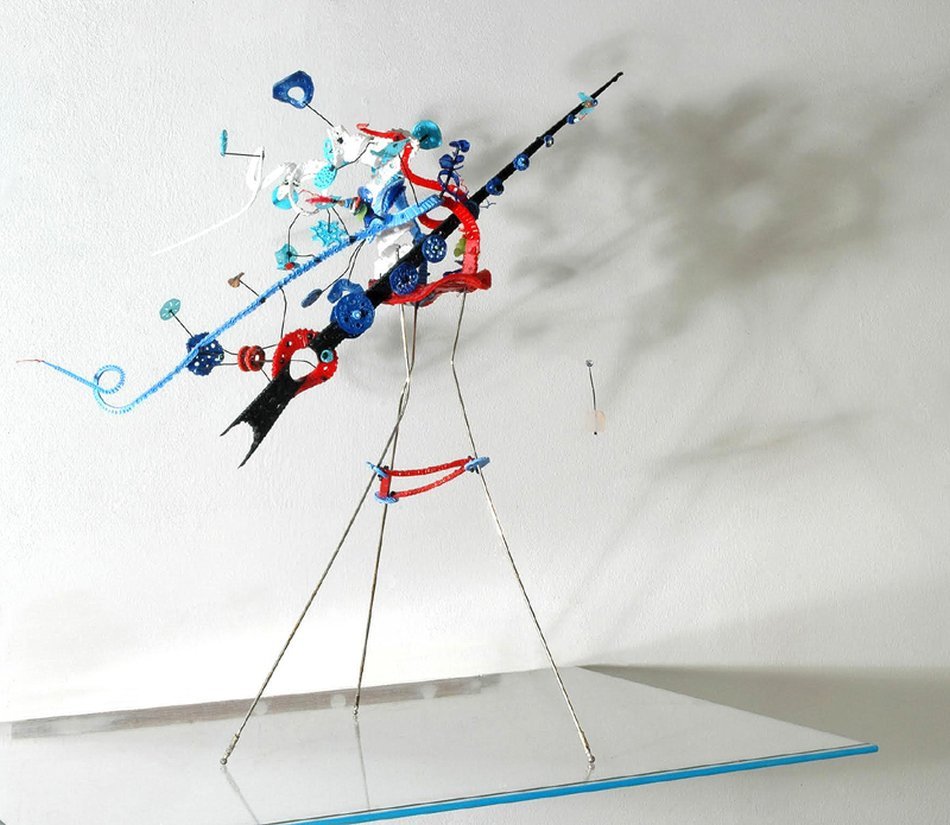 Daniel Lanzilotta-Plastic Art_POINTING-TO-HEAVEN